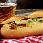 Fettuccine con sugo e piselli