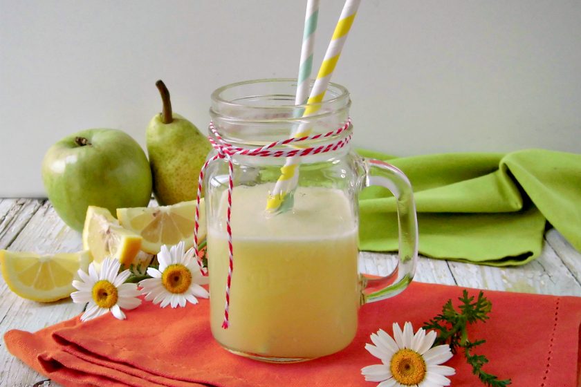 Succo detox con limone mela e pera