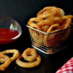 Tramezzini fritti con ripieno di zucchine