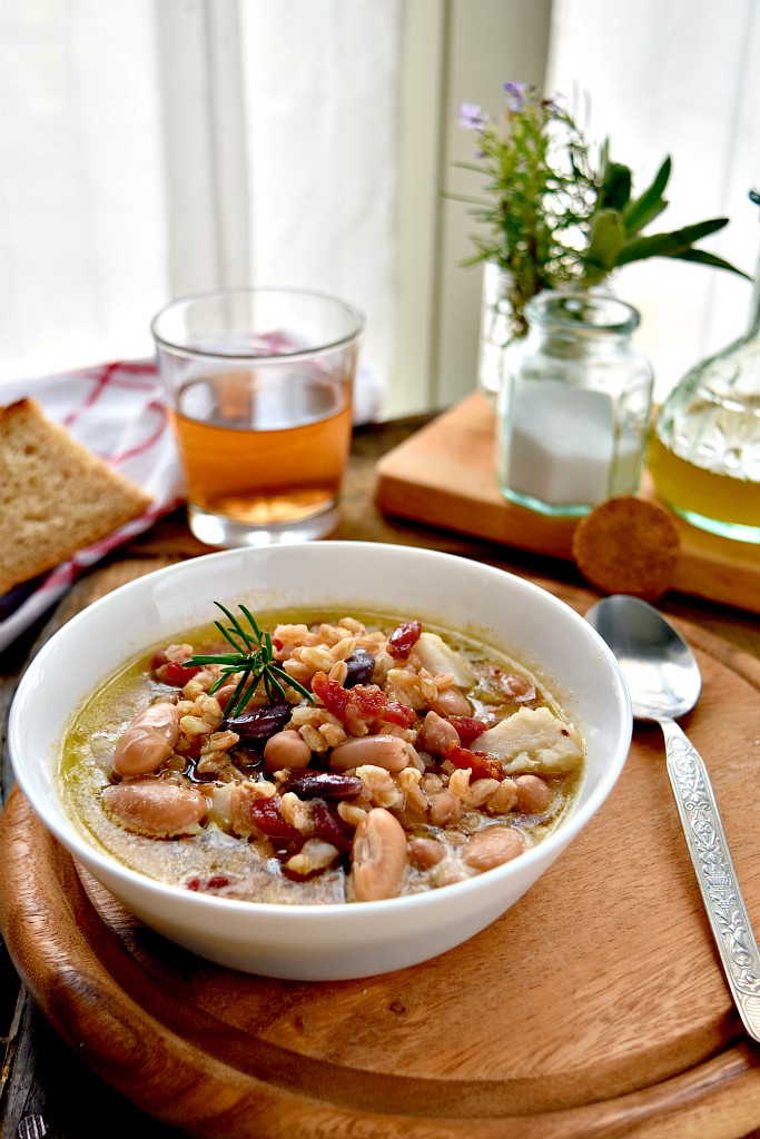 Eddoes, farro e legumi per una fantastica zuppa